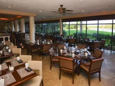 Hilton Palm Airport Hotel 3*