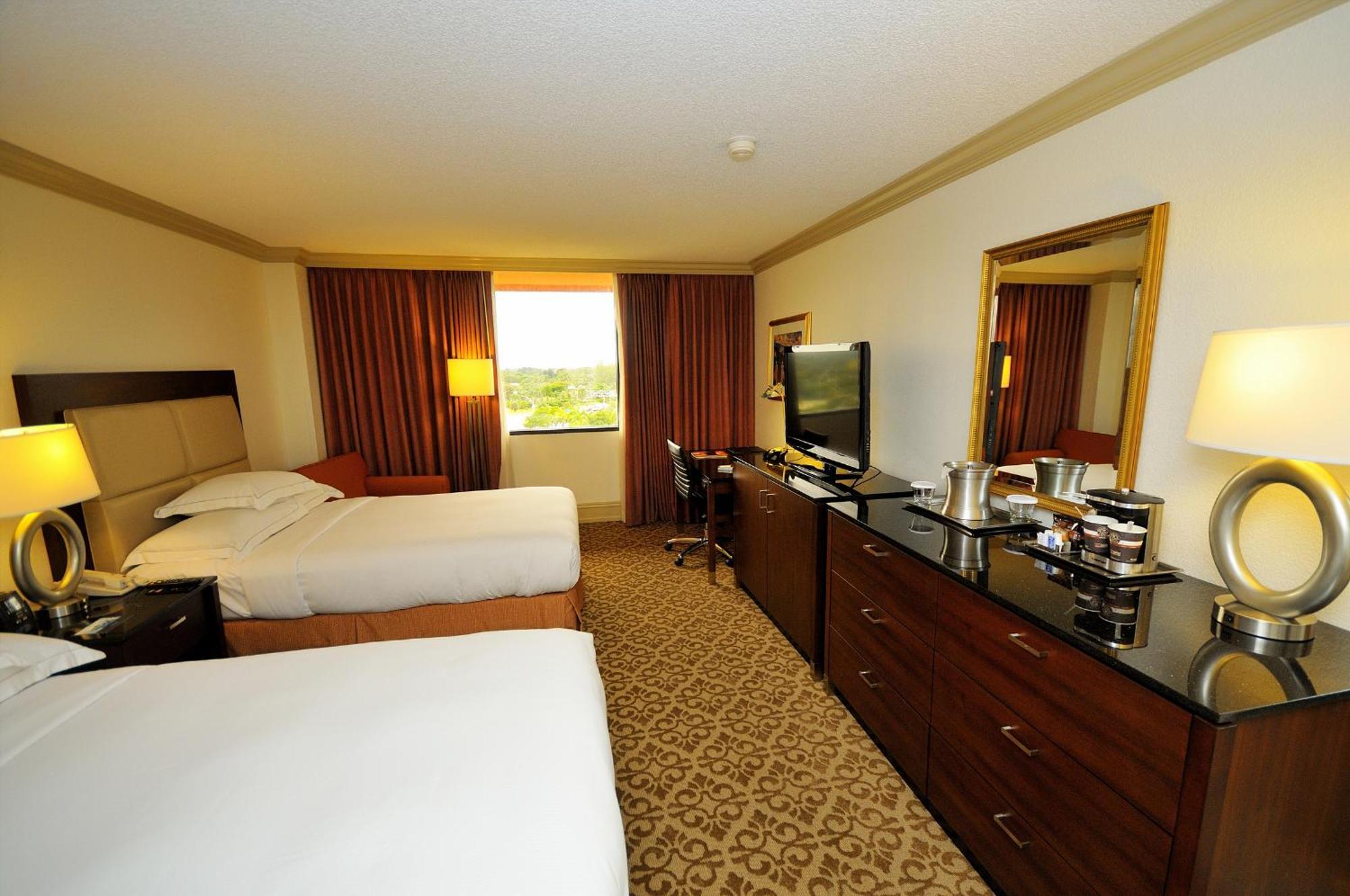 Hilton Palm Airport Hotel